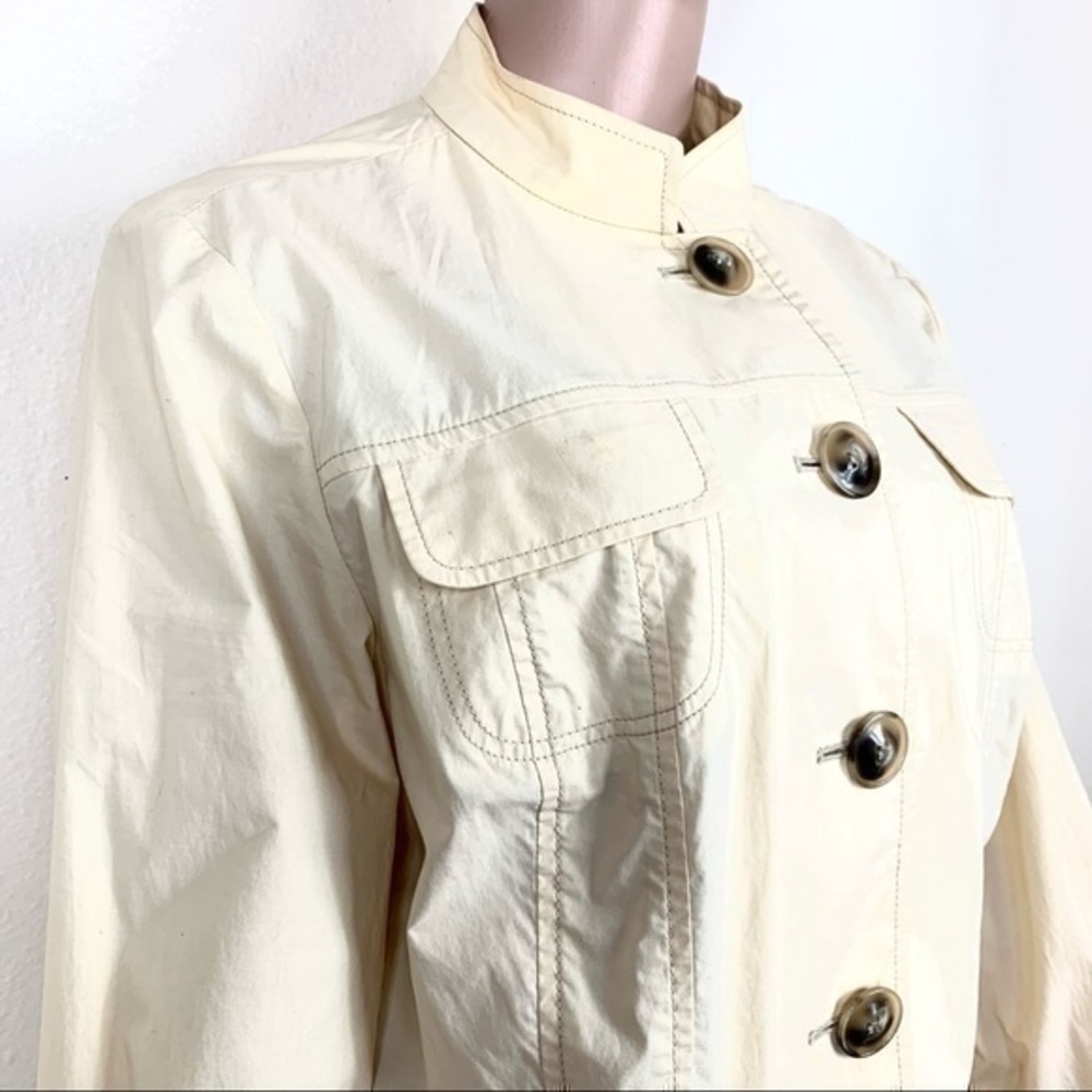 Lafayette 148 Women’s Blazer Cream Buttons Sz 12 - Picture 5 of 8